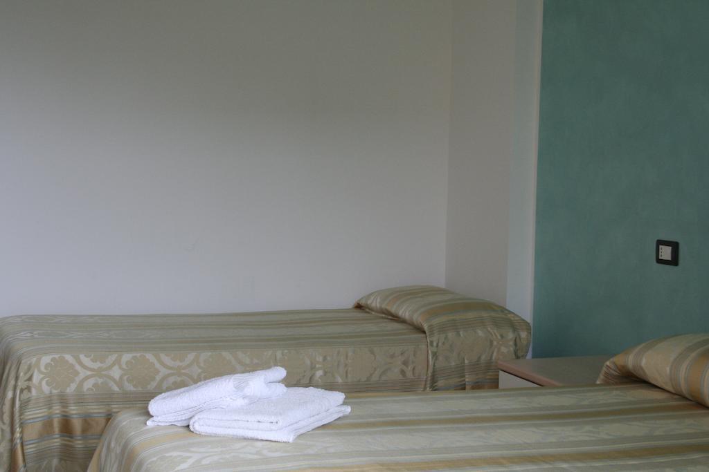 Bed And Breakfast Cirelli Scalea Cameră foto